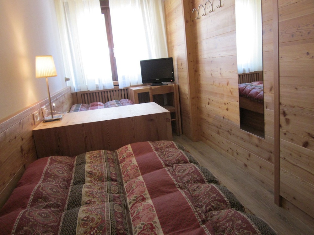 Arnica Hotel 7/47