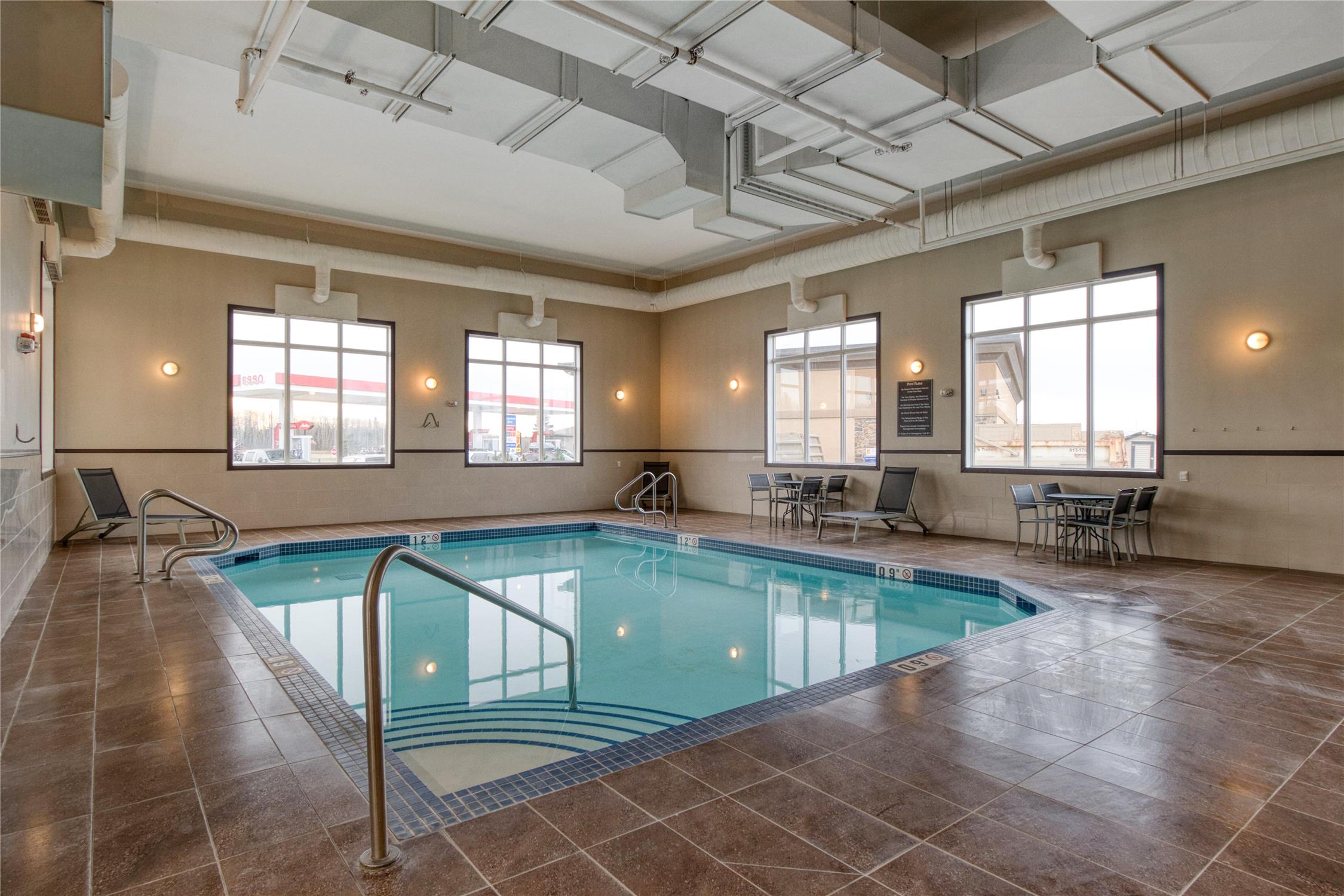 Best Western Plus Fox Creek 18/37