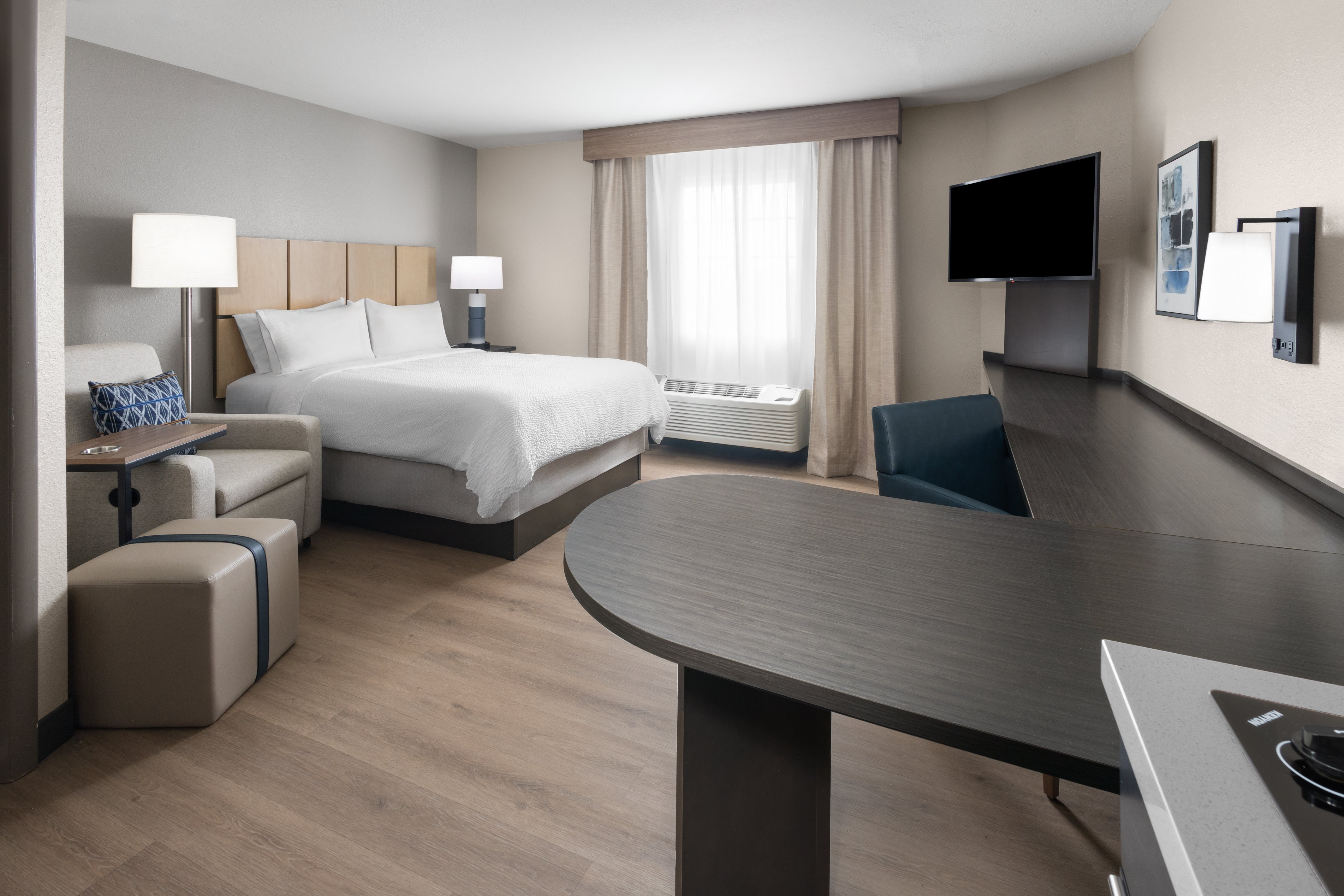 Candlewood Suites Oak Grove - Fort Campbell 25/65