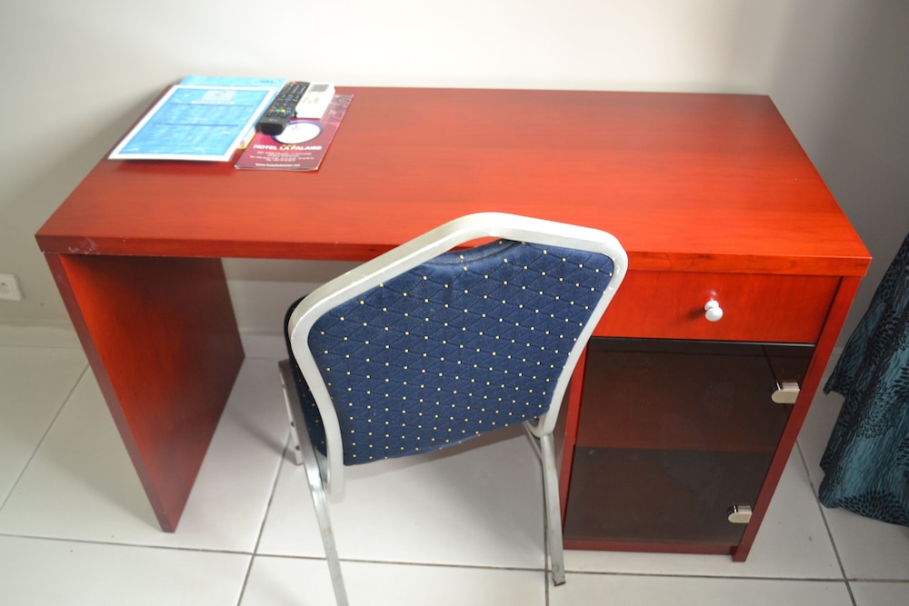Hotel La Falaise Bonanjo photo3