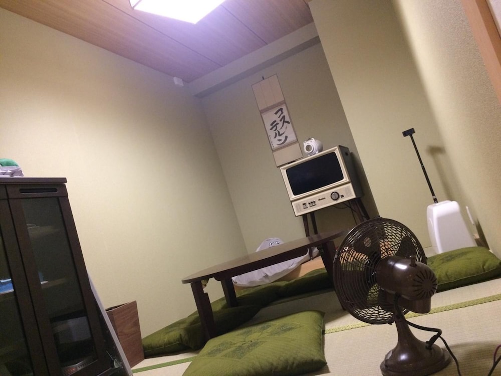 Bnb+ Costelun Akiba - Hostel Caters To Adult Female Only 47/50