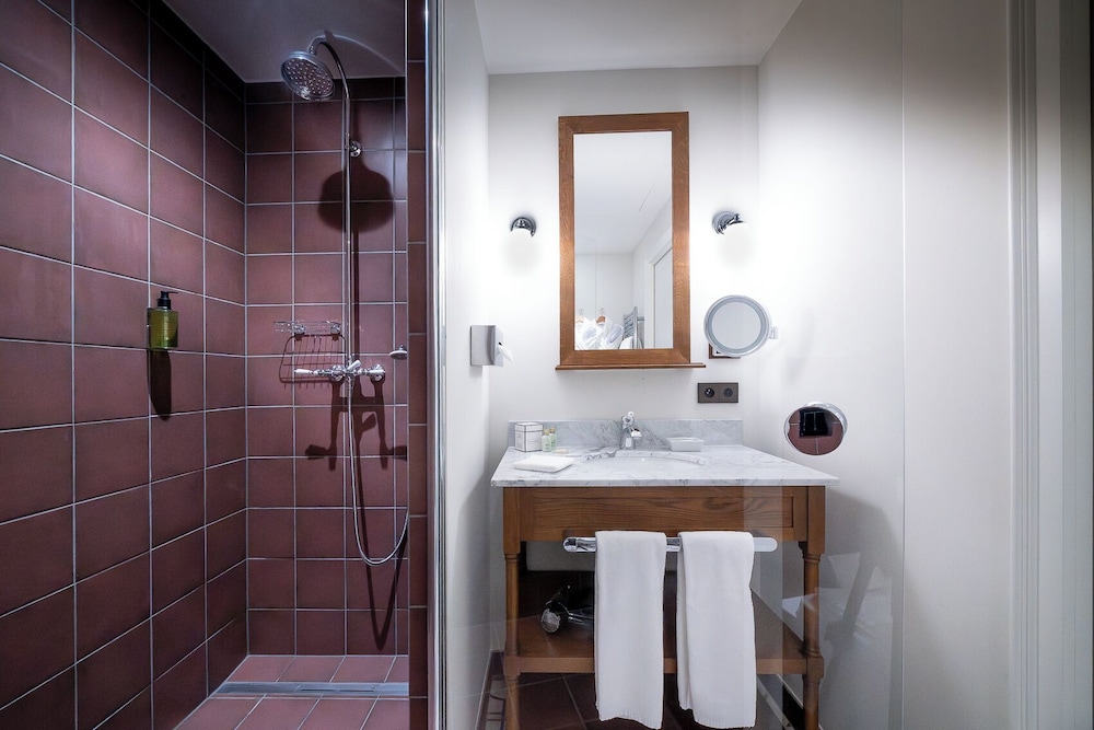 Hotel Le Bouclier D Or And Spa 39/41