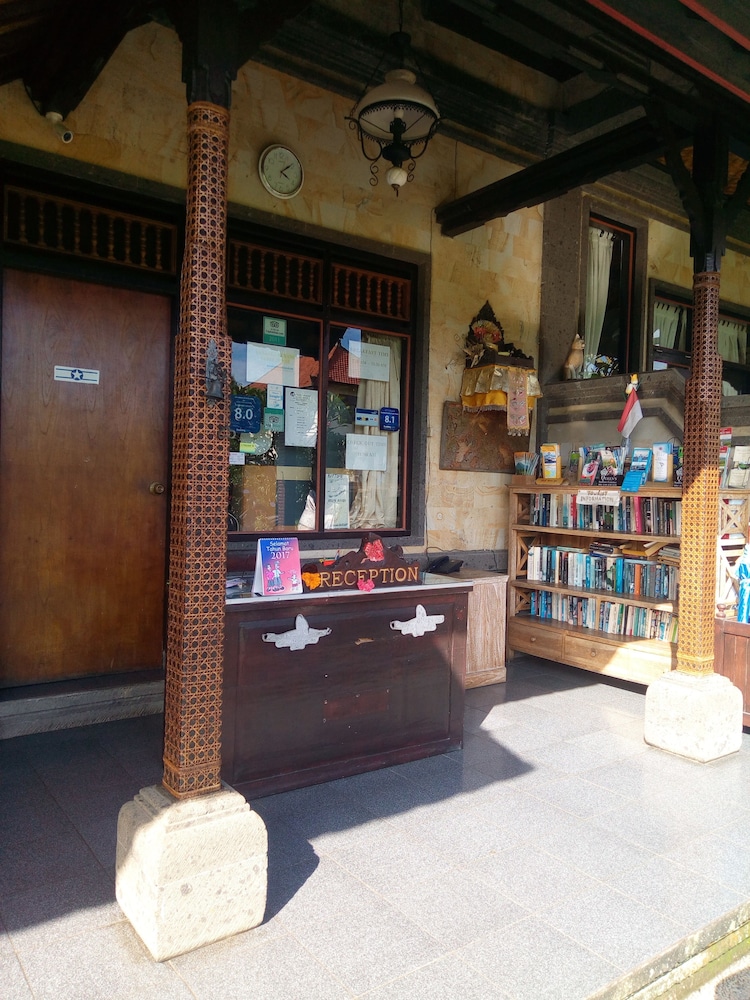 Kunang-Kunang Guesthouse 70/86