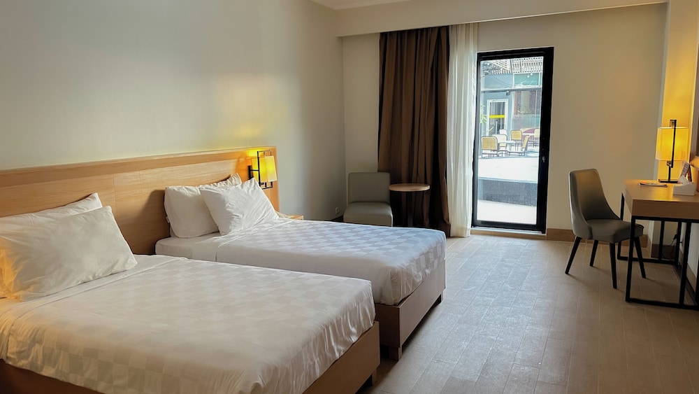 SWISS-BELHOTEL MANOKWARI 17/80