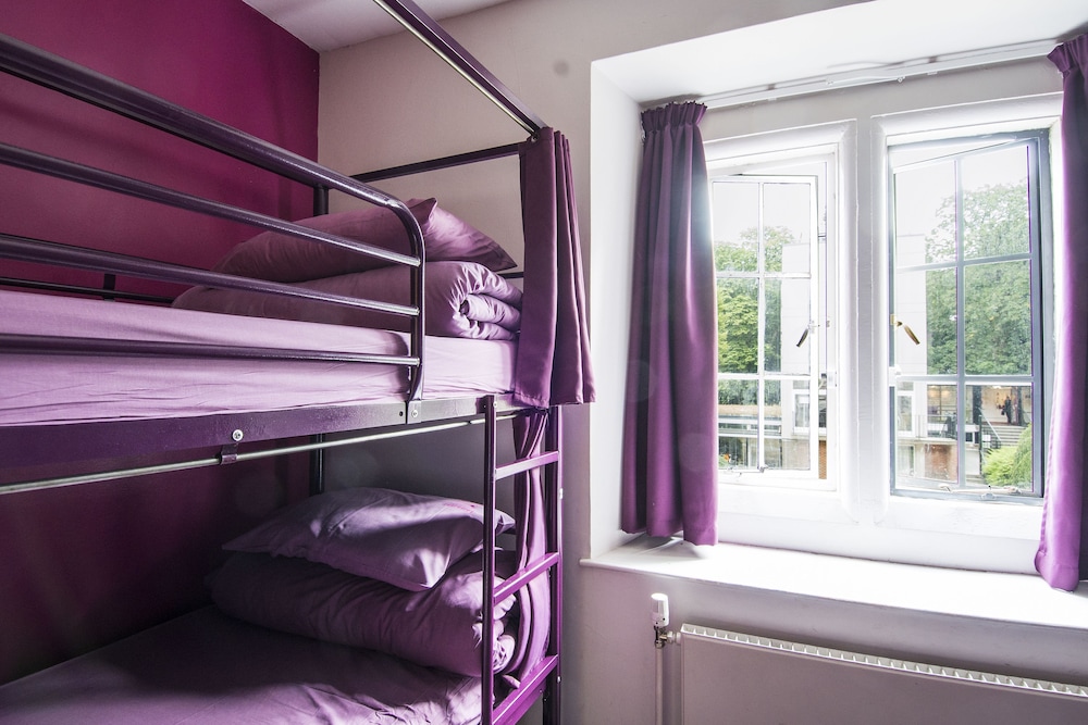 Safestay London Kensington Holland Park 16/27