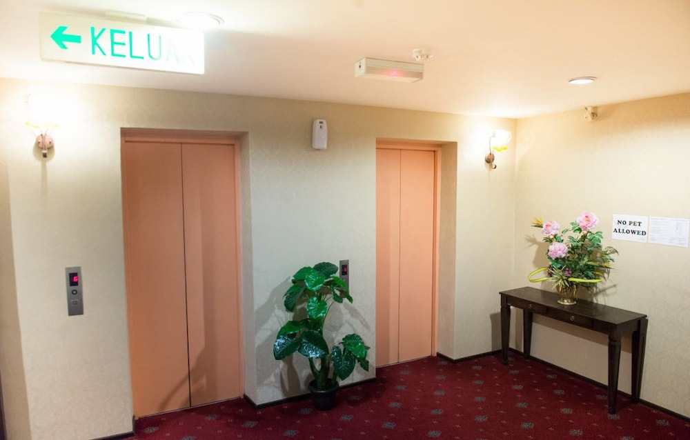 Hotel Vistaria 7/28