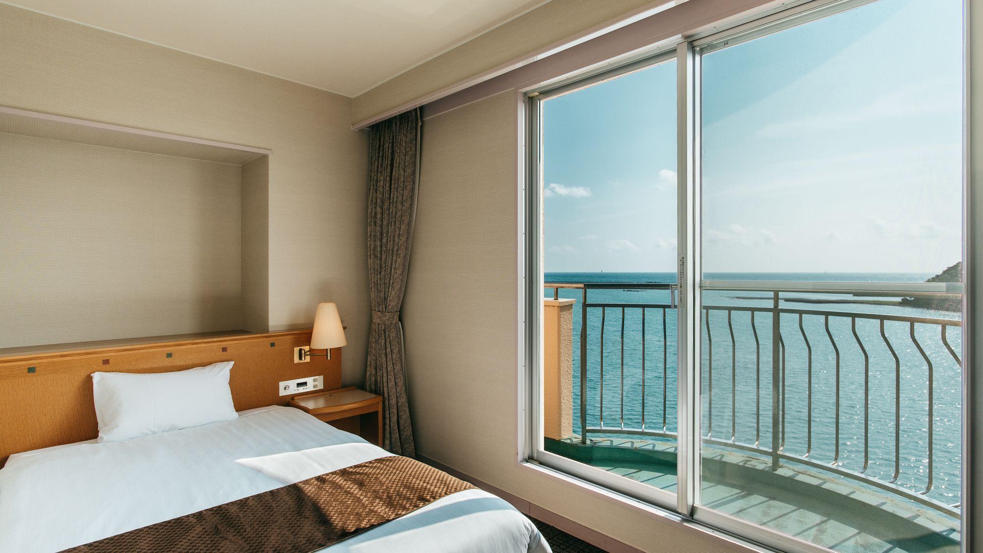 Semi Room, Western, Semi Double Bed, Ocean View, Bathtub