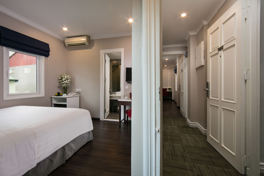 Flora Centre Hotel & Spa 19/70
