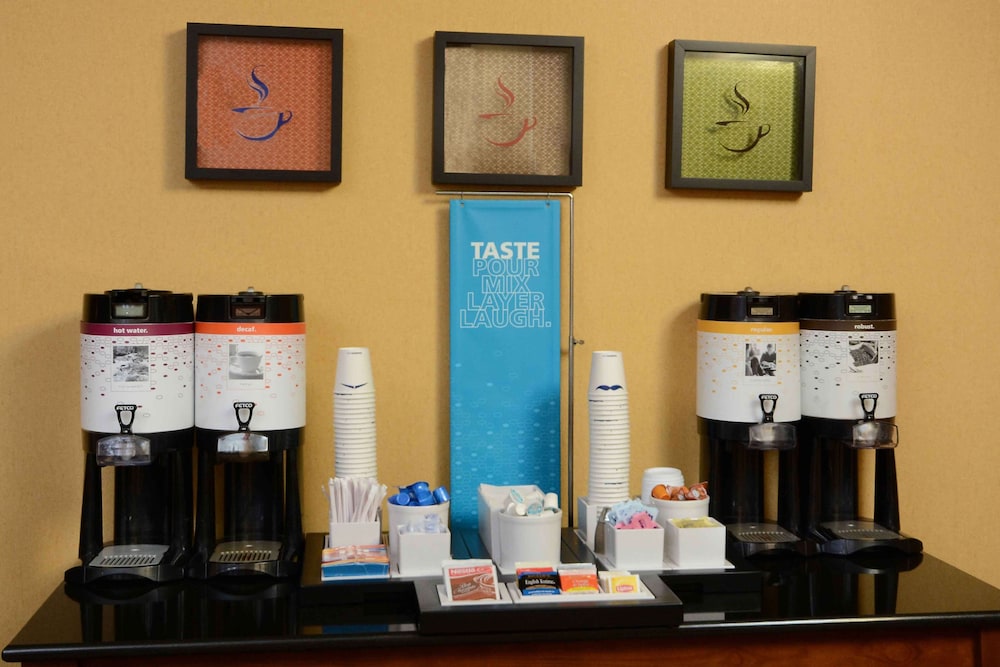 Hampton Inn Fayetteville Fort Bragg 36/41