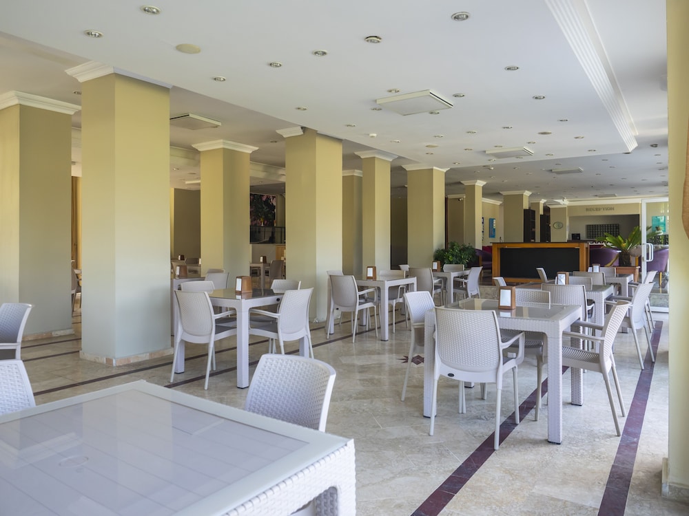 Tal Beach Hotel 21/31