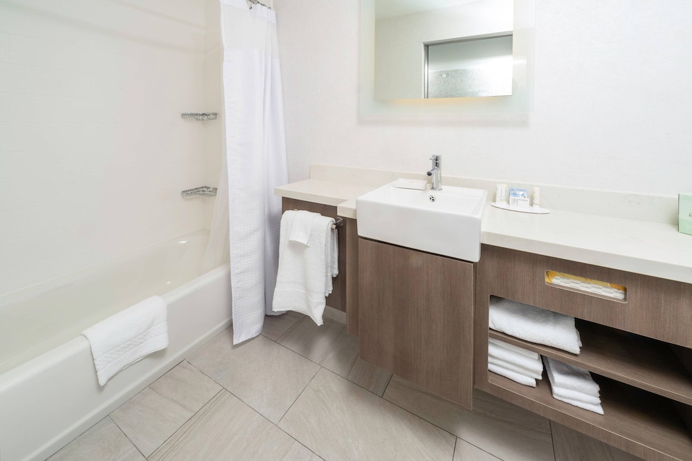 SpringHill Suites by Marriott Island Park Yellowstone 10/67