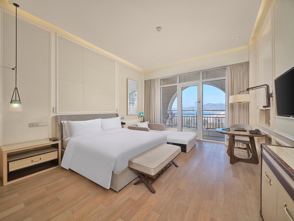 Sea, King Bed, Sofa, Balcony, Smoking