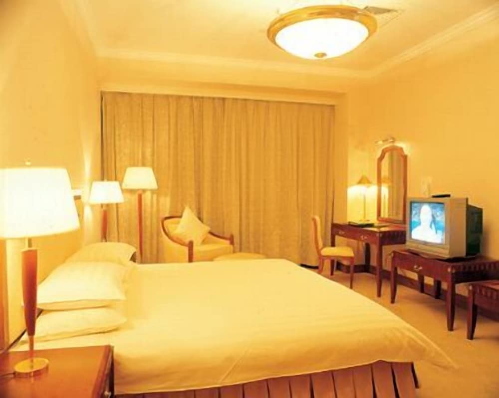 Culture Plaza Hotel Zhejiang 10/25