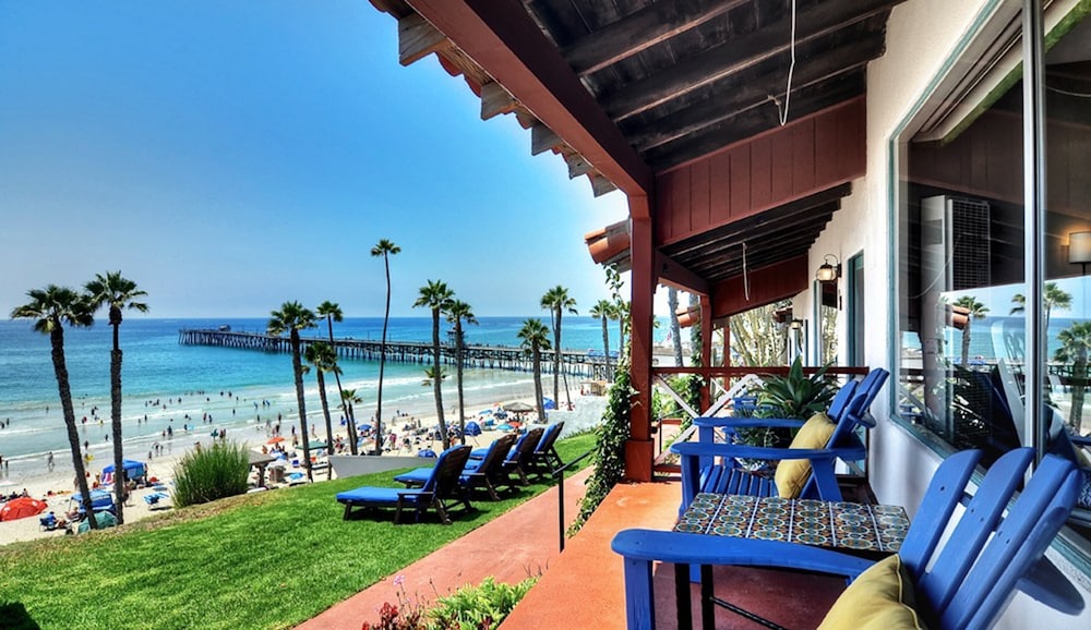 Beachcomber Inn 38/50