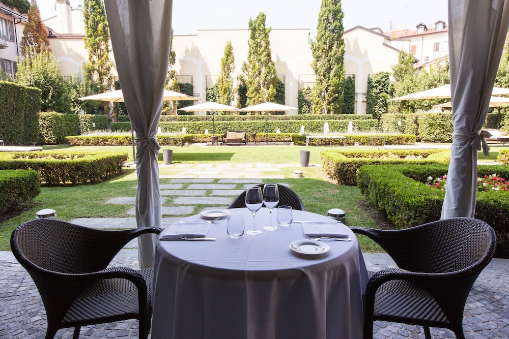 Grand Visconti Palace Hotel 61/75