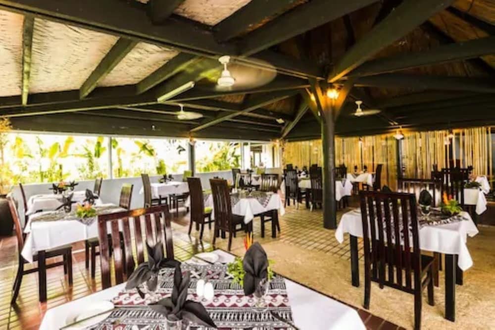 Tambua Sands Beach Resort 15/42