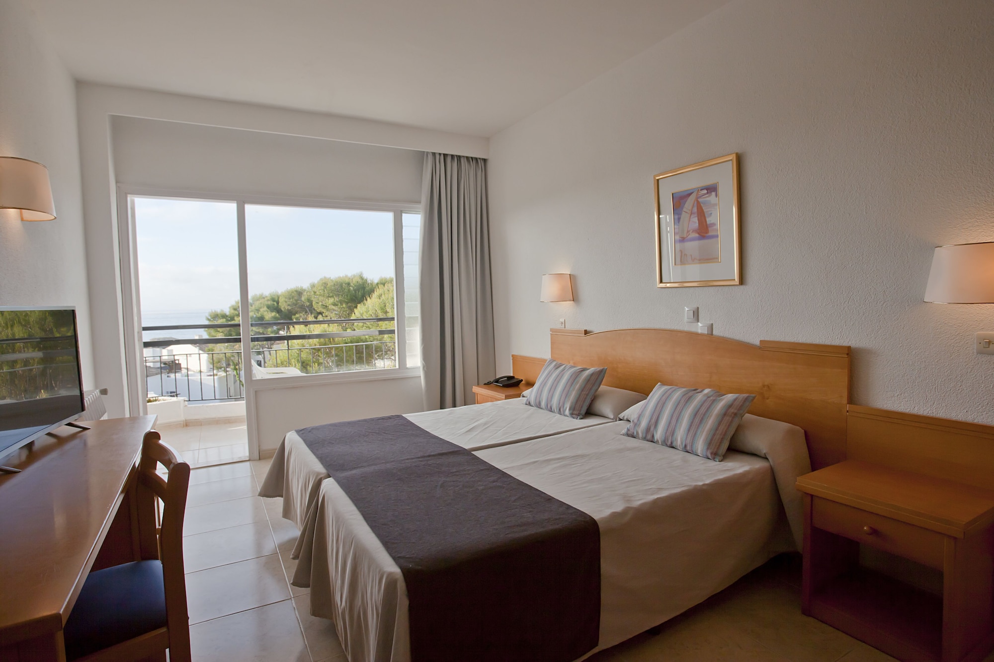 Room, Twin Beds, Sea View, Balcony, Cala Ferrera Hotel 8/10