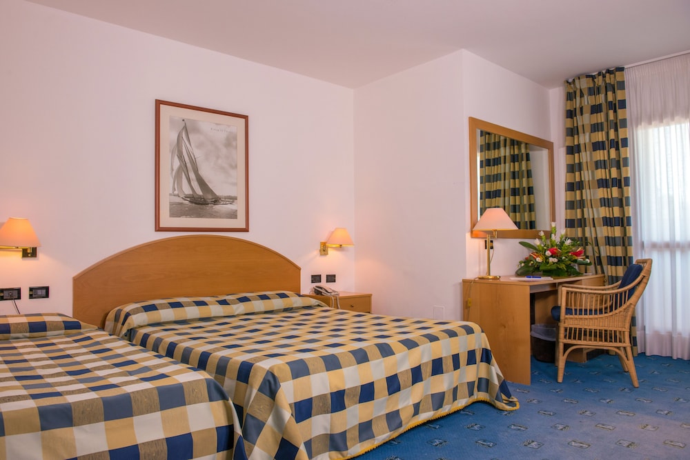 PIZZOMUNNO VIESTE PALACE HOTEL 29/77