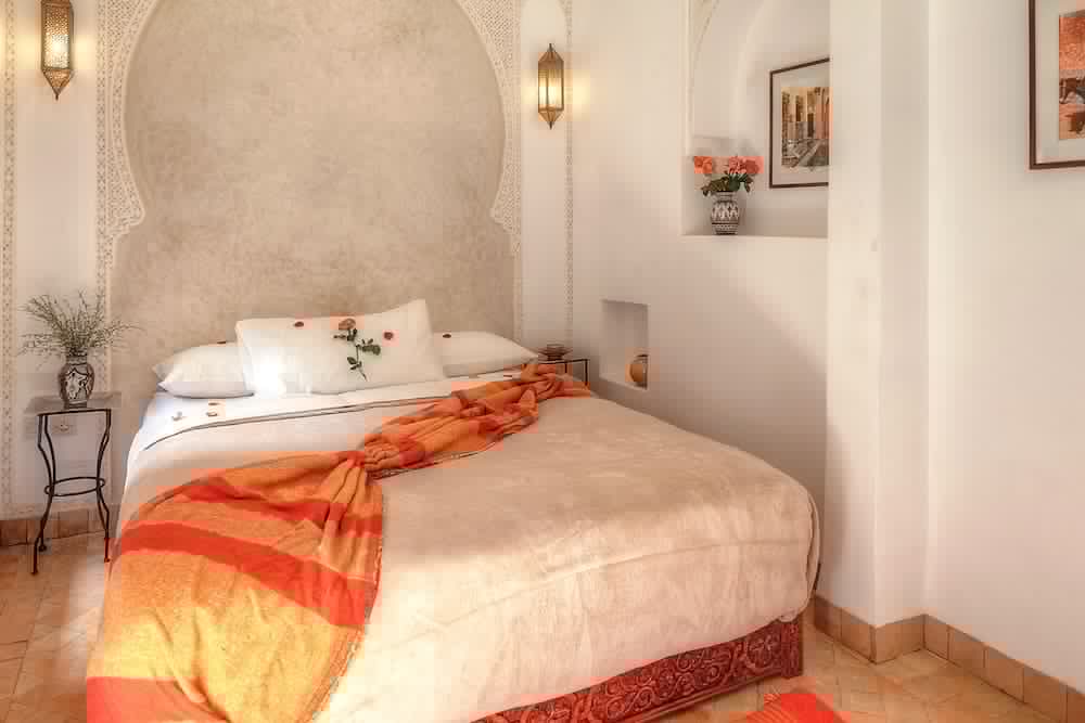 Riad Carina 11/75