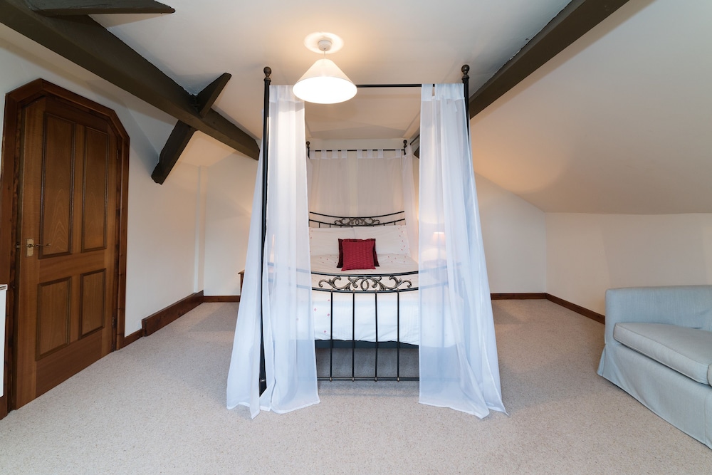 Conwy Valley Cottages 16/50