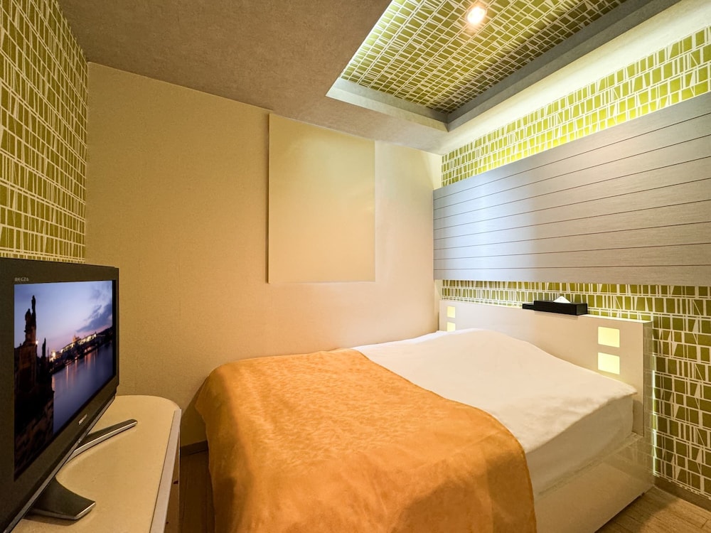 Hotel Century 34/49
