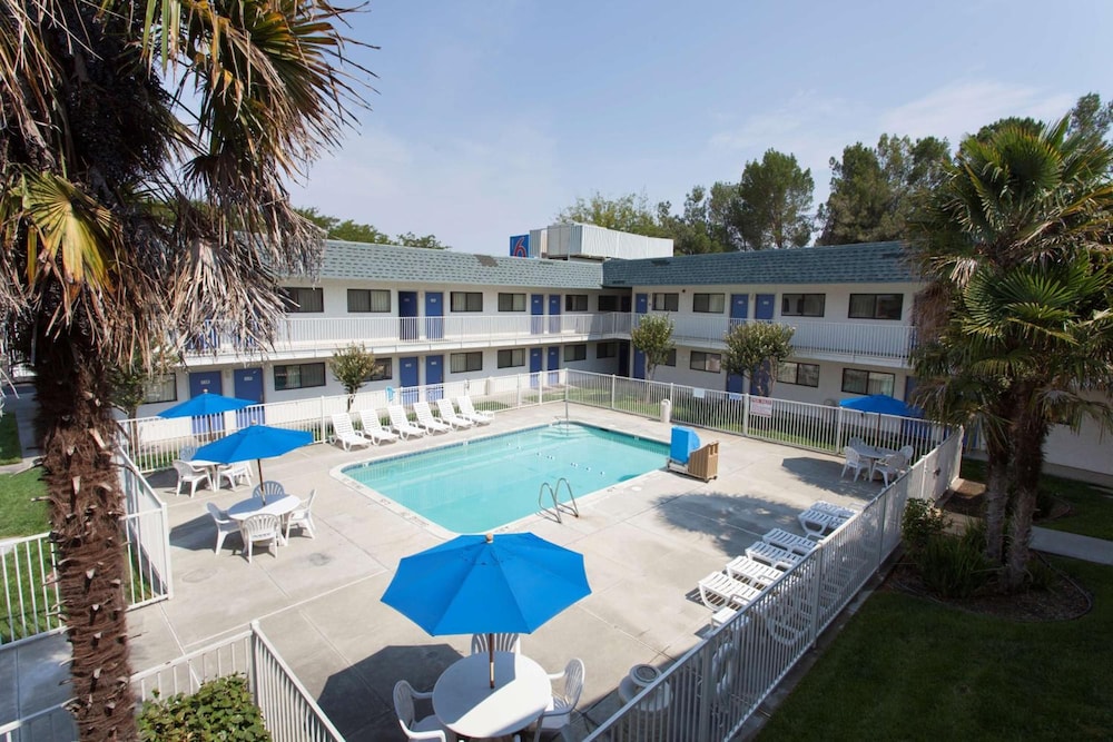 Motel 6 Davis - Sacramento Area 53/58