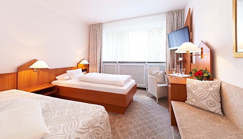 Park Hotel 6/33