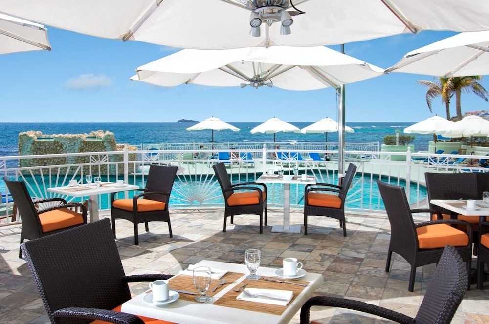 Oyster Bay Beach Resort 35/48