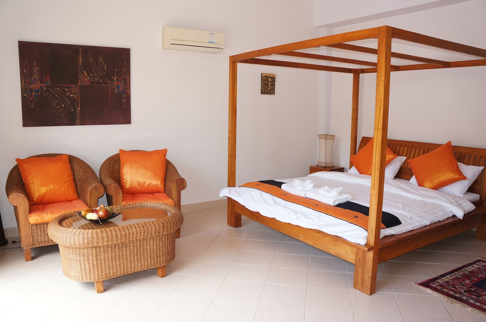 VIP Chain Resort Pool Villa 12/50