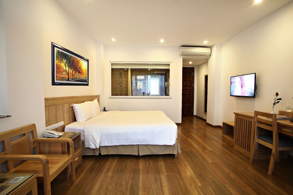Blue Hanoi Hotel 13/40