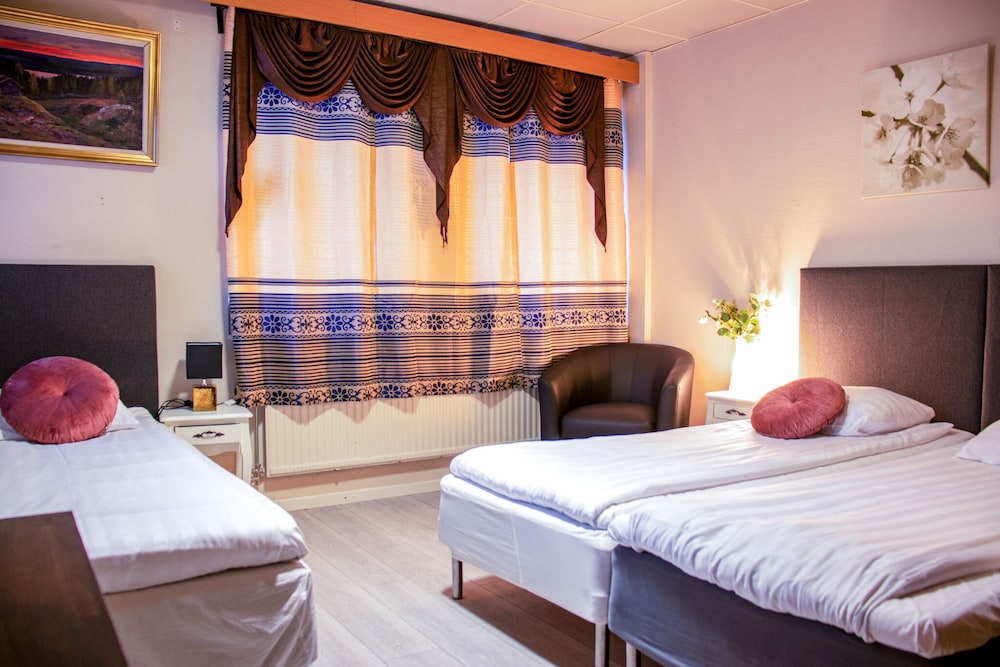 Euroway Hotel 22/50