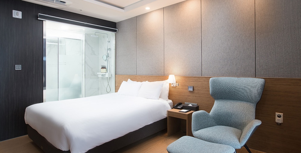Ocean, Premier, Double Bed, High Floor