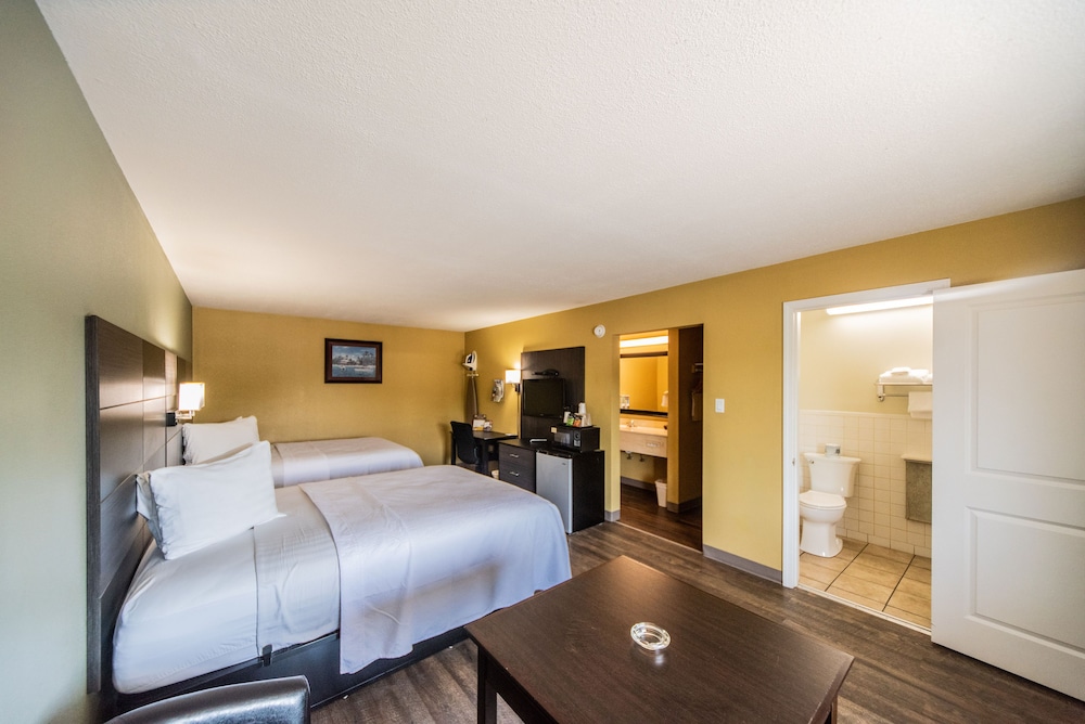 Relax Inn &amp; Suites 24/82