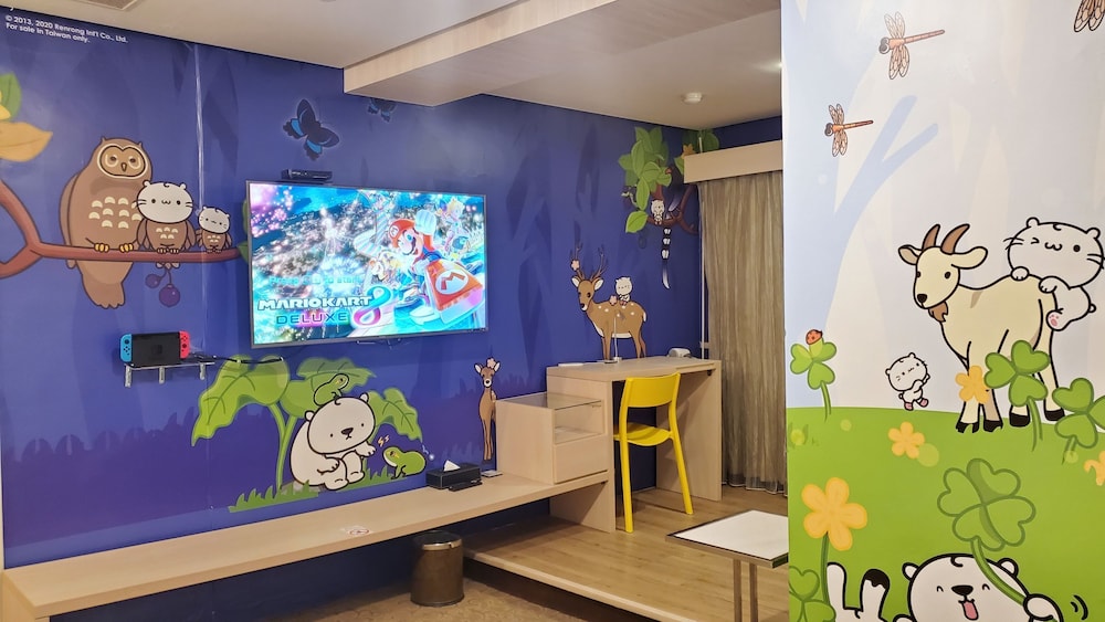 Yomi Hotel 6/76