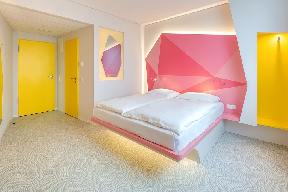 Design, Superior, King Bed