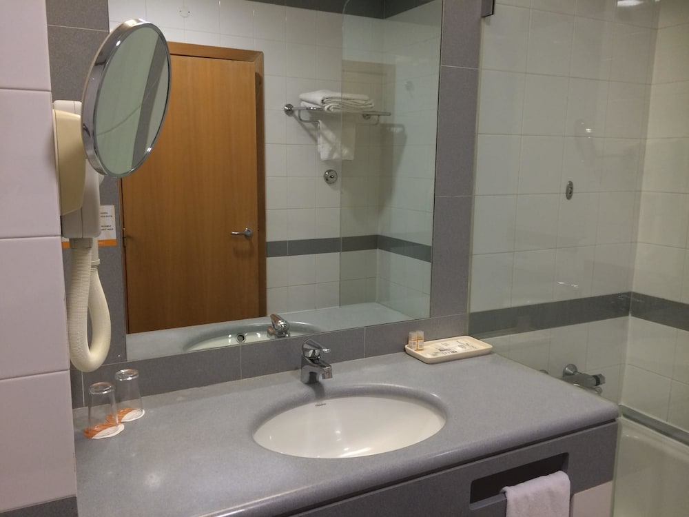 Riviera Hotel Carcavelos 46/50