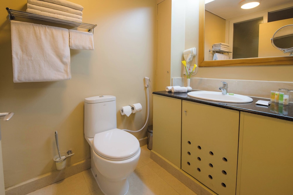 Protea Hotel by Marriott Dar es Salaam Oyster Bay 63/67