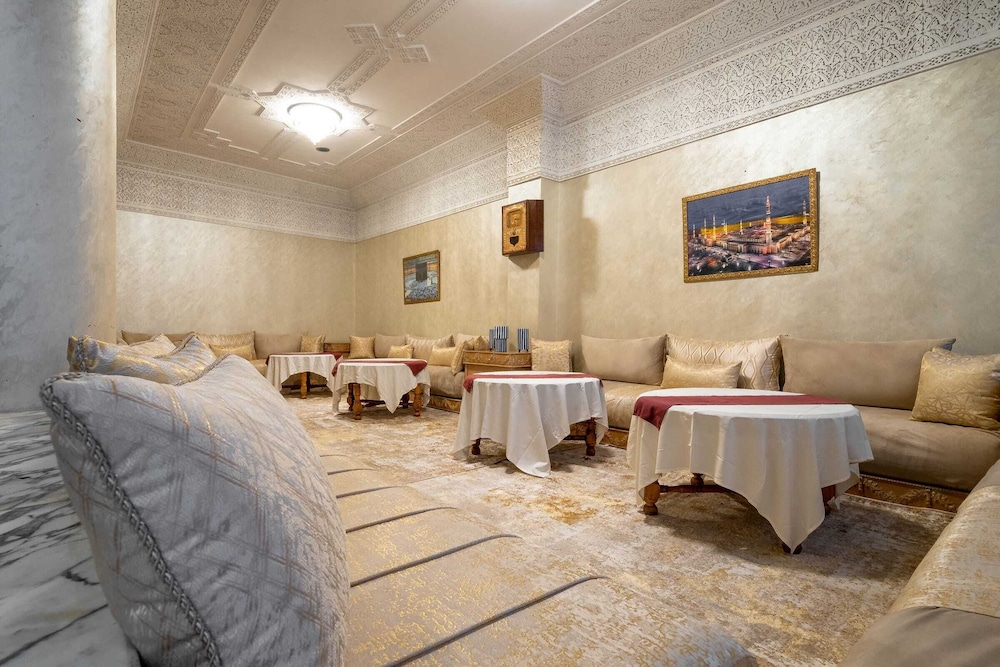 Casablanca Hotel 32/54