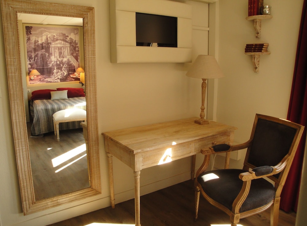HOTEL DE FRANCE 36/55