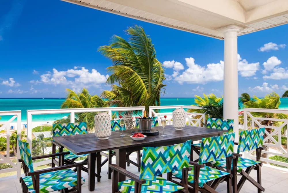 Grandview on Grace Bay 26/50