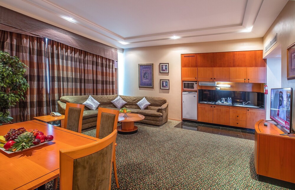 Gulf Court Hotel 32/50