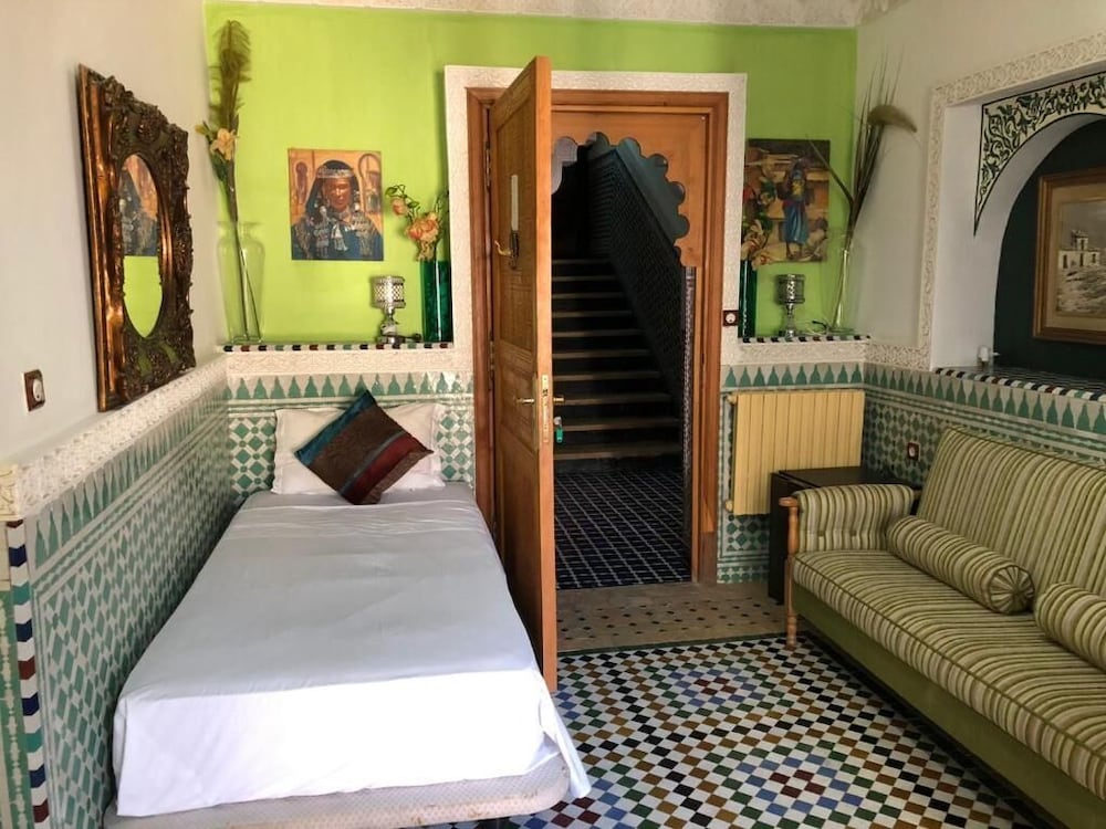Malabata Guest House 14/47