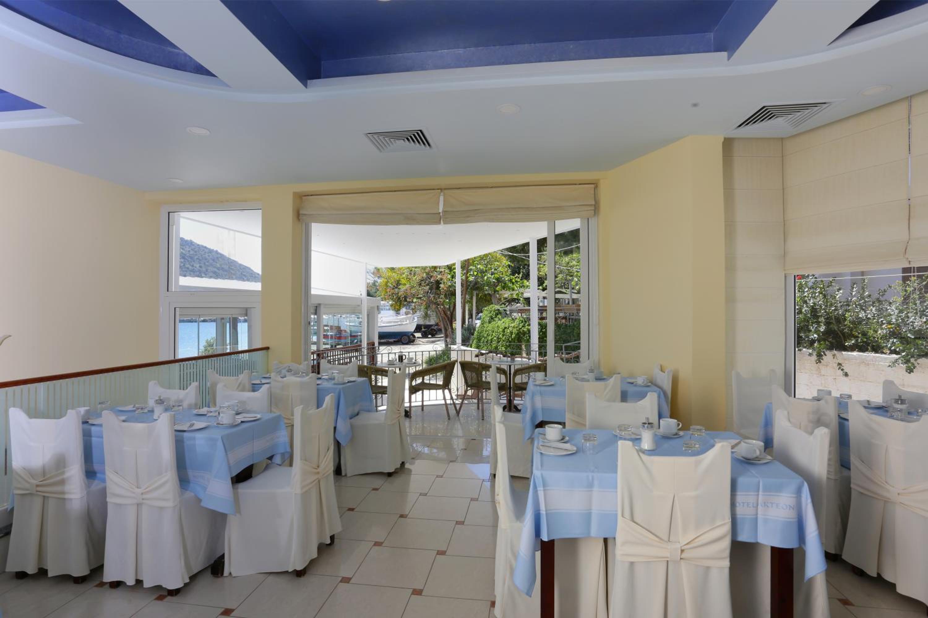 Aktaion Hotel 30/54