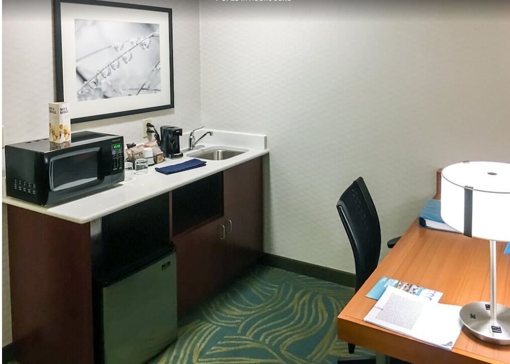 Kings Inn And Suites Mason Ex Springhill Suites By Marriott Cincinnati Northeast 26/27