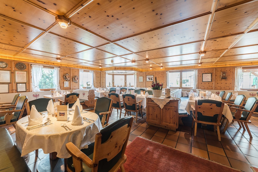 Wohlfuhlhotel Schiestl 42/50