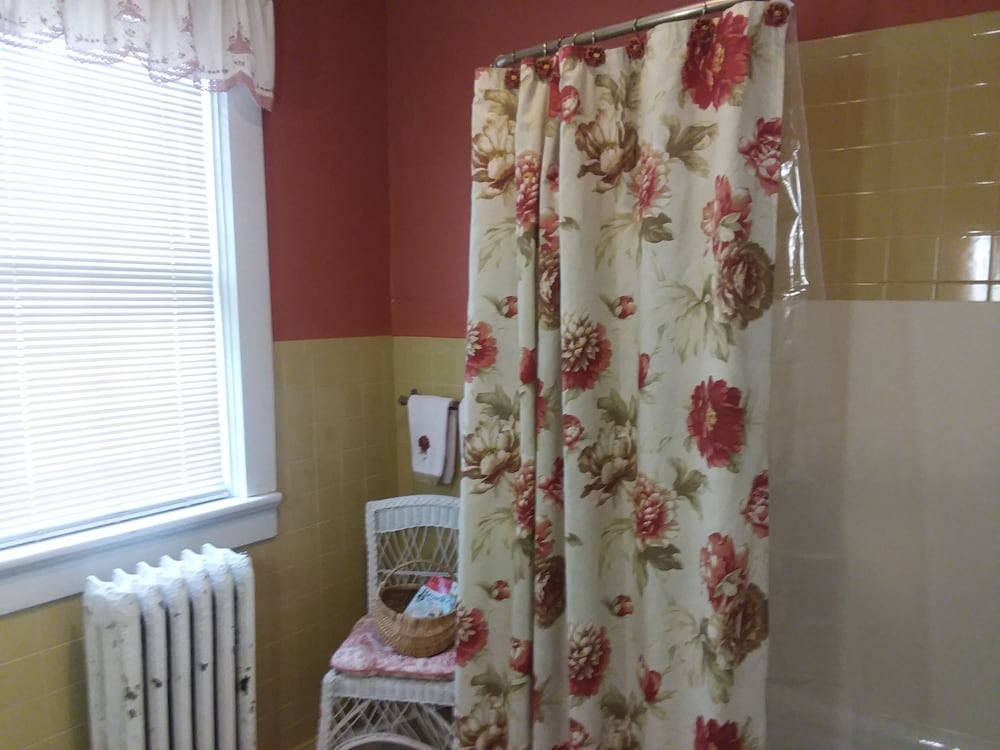 Barclay Bed and Breakfast 4/28