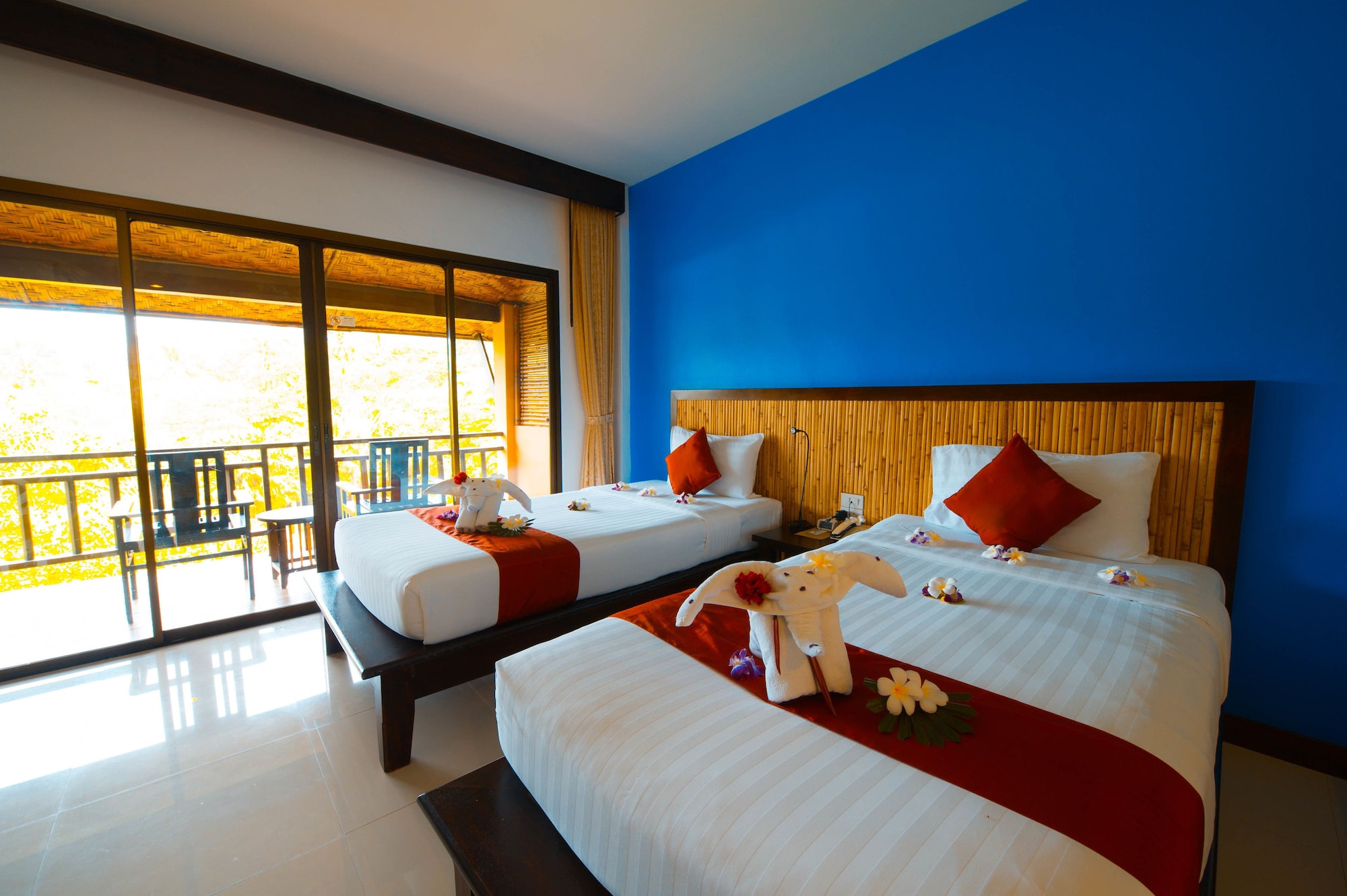 SUPERIOR ROOM