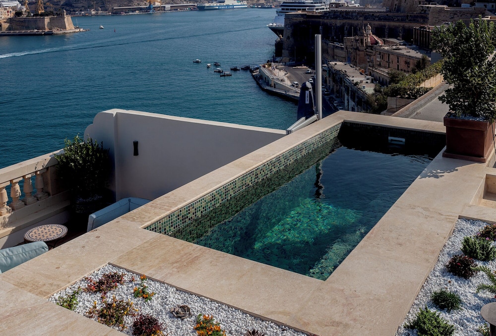 Iniala Harbour House 45/48