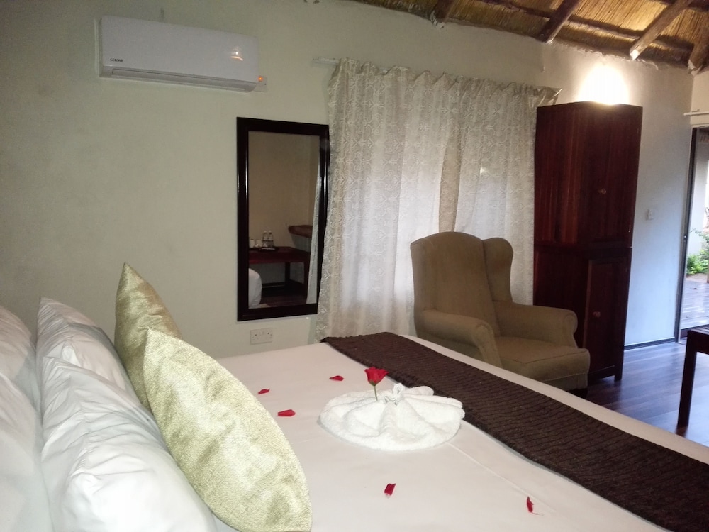 Chobe Sunset Chalets 13/49