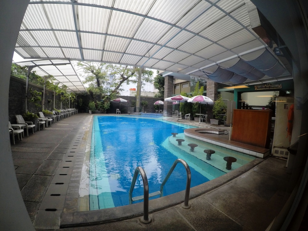 Kedaton Hotel 3/66